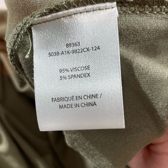 New Laura Forest Green Ruffle Crop Sleeve Loose Crewneck T-Shirt - Picture 4 of 5